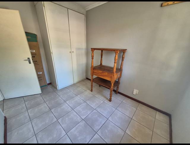 2 BEDROOM APARTMENT FOR SALE IN VORNA VALLEY